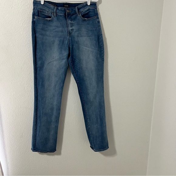 NYDJ Women’s Lift X Tuck Technology Size 12 Marilyn Straight Leg Jeans Casual - Picture 2 of 12